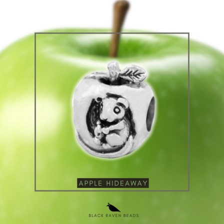 Mouse in Apple bead